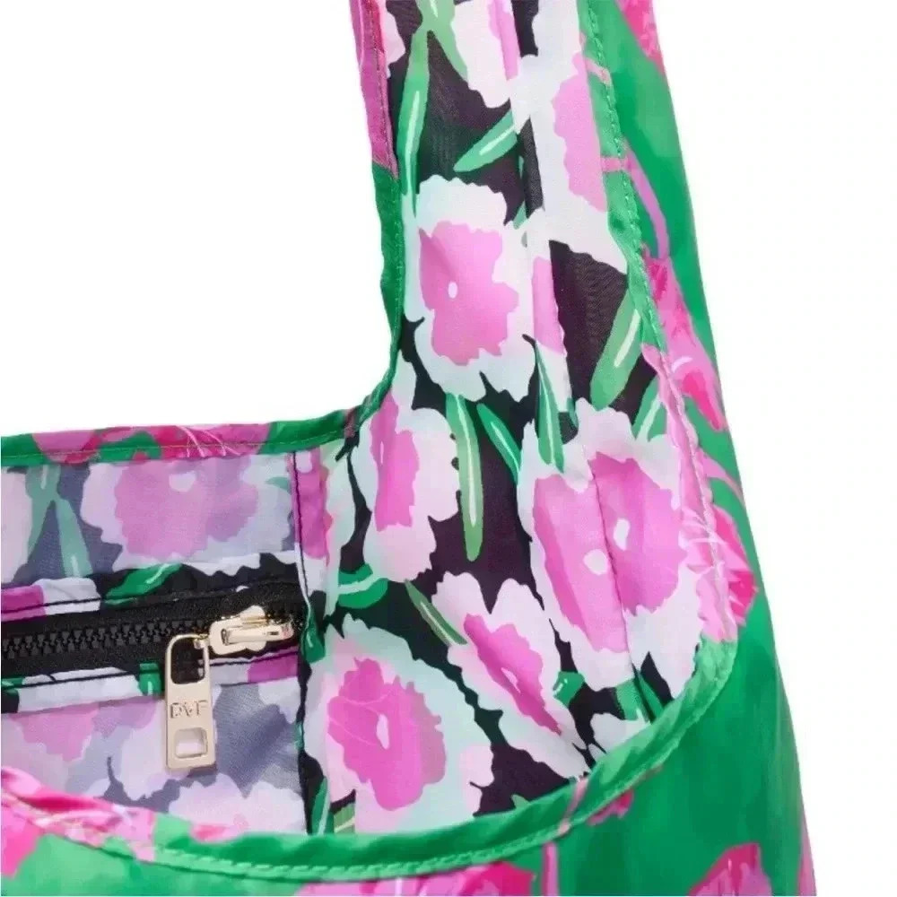 NWT DVF Diane von Furstenberg x Target Poppy Geranium Reversible Reusable Bag - Picture 3 of 7